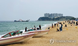 속초해변 관광객