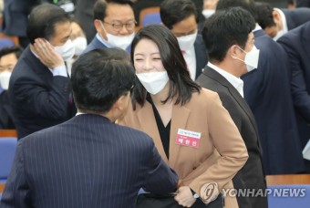 '미래통합당 당선자 총회' 참석한 배현진 당선인
