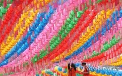 조계사는 연등의 바다