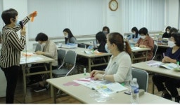 종이문화재단, 시니어 종이접기 지도사 32명 배출