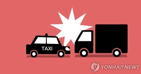 전남 보성 교차로서 택시·트럭 충돌…4명 사상