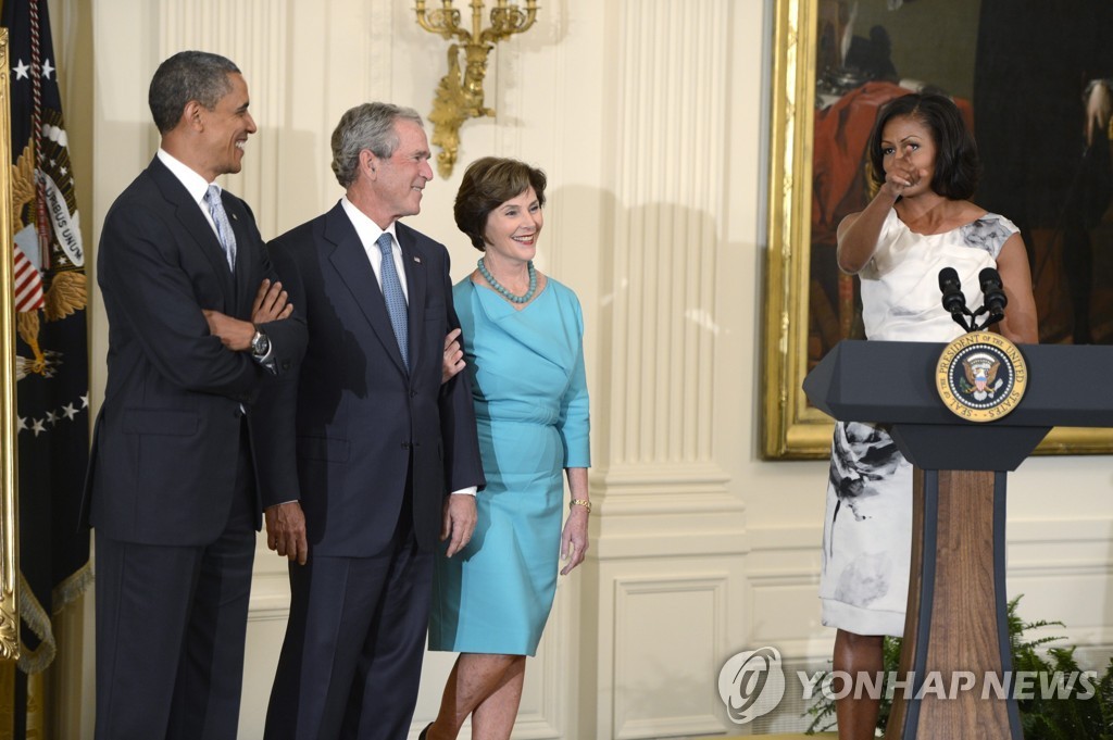 트럼프 대통령과 오바마 전 대통령의 갈등 불거지는 초상화 교체 논란, 백악관 내부 불화 우려 현실화