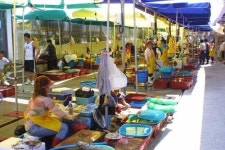 통영시, 좌판 영세상인 위해 도로개설 계획 접었다