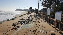 바닷속에 방파제 설치했더니…속초해변 침식에서 해방