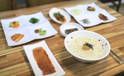 [酒먹방] 계화도 백합죽의 맥을 잇다…전북 부안 계화회관