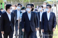 군 수소모빌리티 현장 방문한 정세균 국무총리