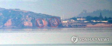 적막한 모습 보이는 북한 해안