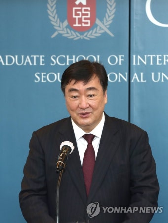 인사말 하는 싱하이밍 중국대사