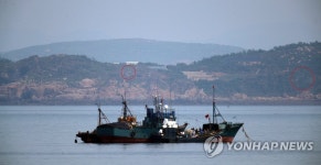 적막한 모습 보이는 북한 장재도