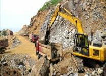 건설작업 한창인 평안북도 곽산간석지