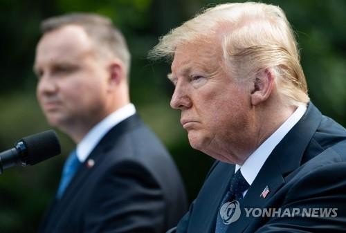 폴란드 대선, 보수 후보 나브로츠키 50.9% 득표로 당선