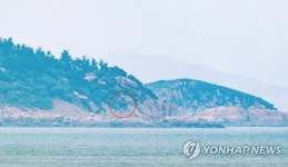 북한 장재도에 보이는 포문