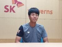 프로야구 SK, 위기 속에 떠오른 희망…김경호·최지훈·김정빈