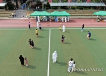 확진자 나온 초등학교 전수조사