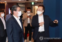 동행세일 참여 온라인쇼핑몰 방문한 정승일 차관
