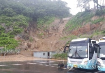 버스 차고지 인근서 토사 와르르