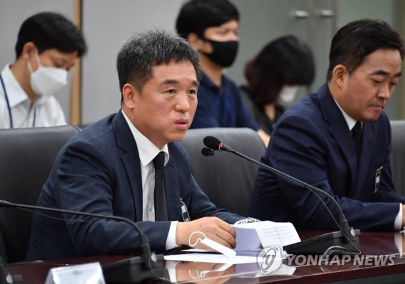 긴급회의 주재하는 서정협 서울시장 권한대행 | 포토뉴스