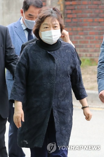 고 박원순 시장 빈소 찾은 인재근 의원