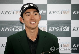 우승 인터뷰하는 이수민