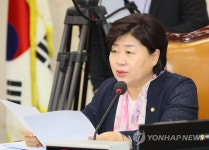 경찰청장 인사청문회 발언하는 서영교 위원장