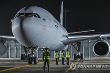 이륙 준비하는 공군 KC-330 공중급유기