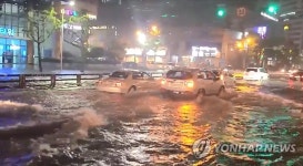 시간당 86㎜ 물폭탄에 만조까지 겹쳐 부산 물난리(종합)