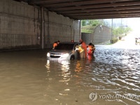 집중호우로 침수된 인천 운북동 지하차도