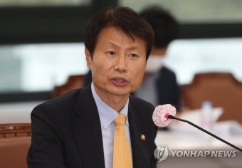 인사말하는 김강립 보건복지부 차관