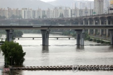 점점 수위 높아지는 탄천