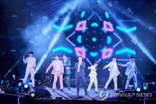 막 올린 미스터트롯 콘서트