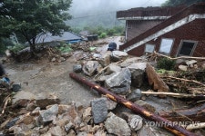 남원 산동면 산사태로 주민 20여명 대피…인명피해 확인 중