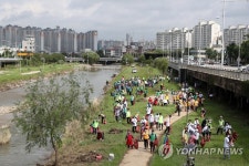 힘 모아 광주천 복구