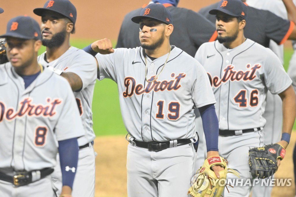 클리블랜드, 토마스 활약으로 디트로이트 제압하고 ALCS 진출!