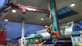 가로수 쓰러지고 섬 정전돼…광주·전남 강풍 피해(종합)