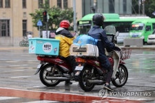 배달 주문량 따라가지 못하는 라이더 인력