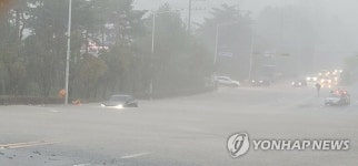 태풍에 침수된 부산 정관 산단로