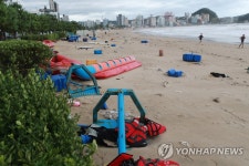 난장판 된 송정해수욕장