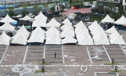 코로나로 12번 휴장…전국최대 모란민속5일장 몰락 위기