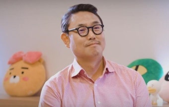 인터뷰하는 여민수 카카오 공동대표
