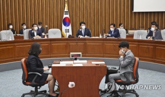 발언하는 중앙선관위원 인사청문특위 장제원 위원장