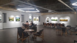 회센터의 아름다운 변신…청년에게 수익금 기부하는 갤러리 카페