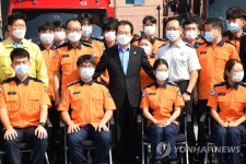 정 총리, 공주소방서 격려방문