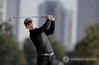 변영재, 세컨 아이언 샷