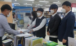 청주 오창중·고생 창리사거리 도로·인도 확장해주세요