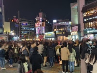 칸타타노래광장주점 | 주점·노래방 긴 줄…QR코드 찍고 입장하면 거리두기 실종(종합)