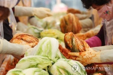 분주한 사랑의 손길