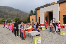 주택·장학금 파격 제공…괴산 장연초등학교 노력 통했다