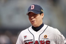 안도 한숨 내쉬는 김민규