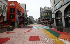 또다시 코로나 공포, 텅빈 홍대거리