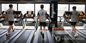 건강하려다가…오후 9시 마감 전 몰리는 헬스장 방역 비상